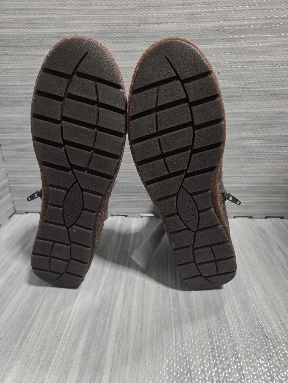 Women's BOC Addi Leather Flat Heel Booties US Shoe Size: 11